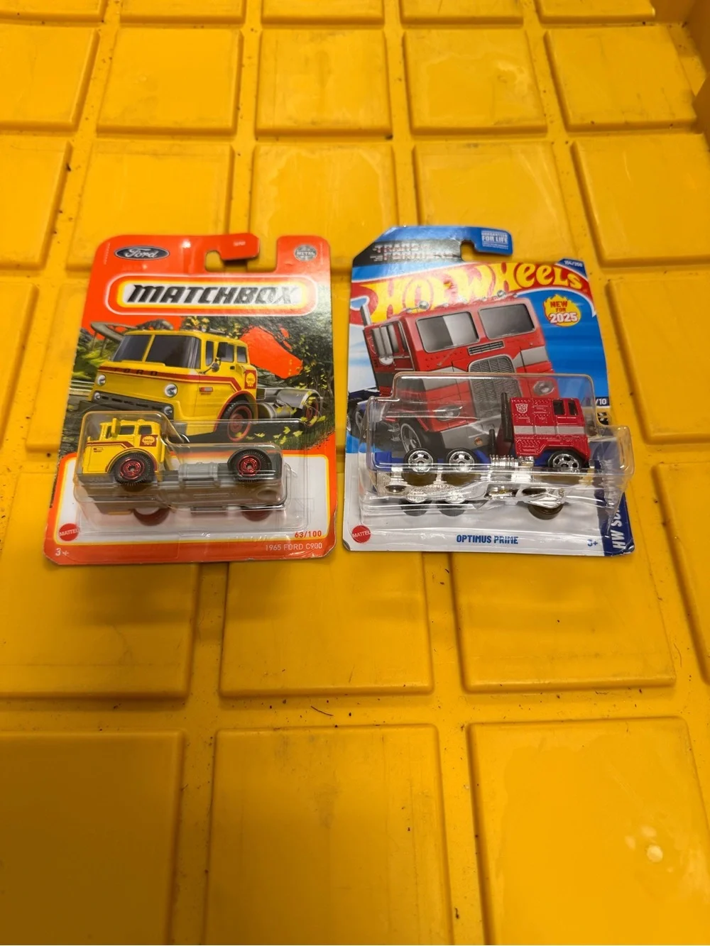 Transformers Optimus Prime Red Die-Cast Truck